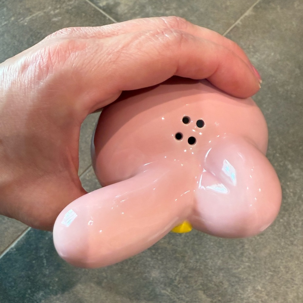Hello Kitty and Friends Ceramic Salt & Pepper Shaker Set - Picture 6 of 9